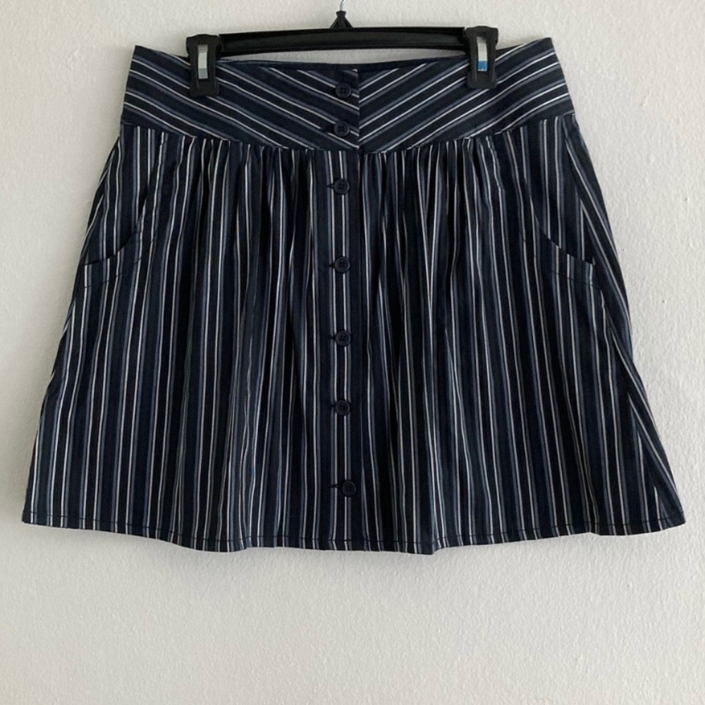 Button Front Mini Skirt w/ Pinstripes & Pockets